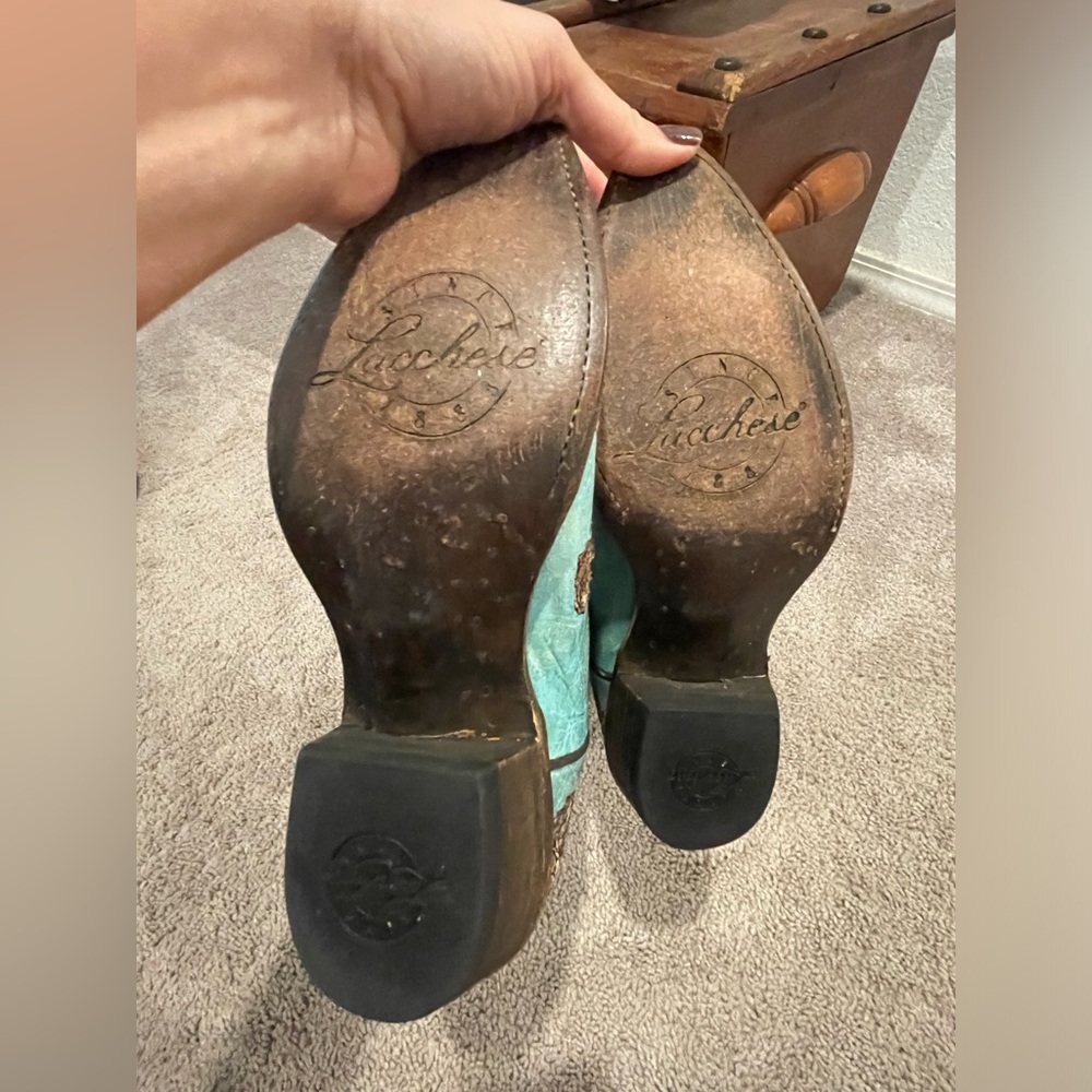 Lucchese Turquoise Roses and thorns boots - Picture 10 of 12